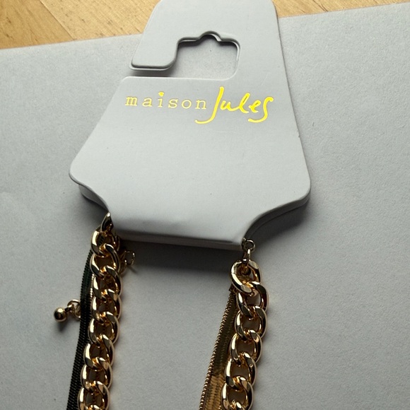 Elegant Gold Tone Layered with Heart Pendant Necklace - Picture 6 of 8